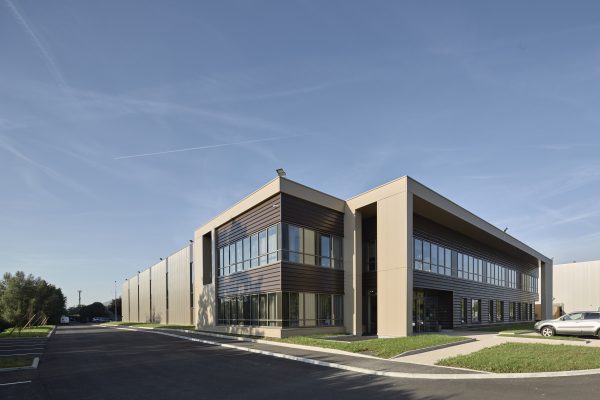Construction de bâtiment industriel & contrat de contractant général