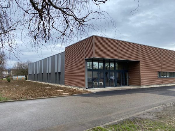Construire un bâtiment industriel : Quel type de contrat choisir?